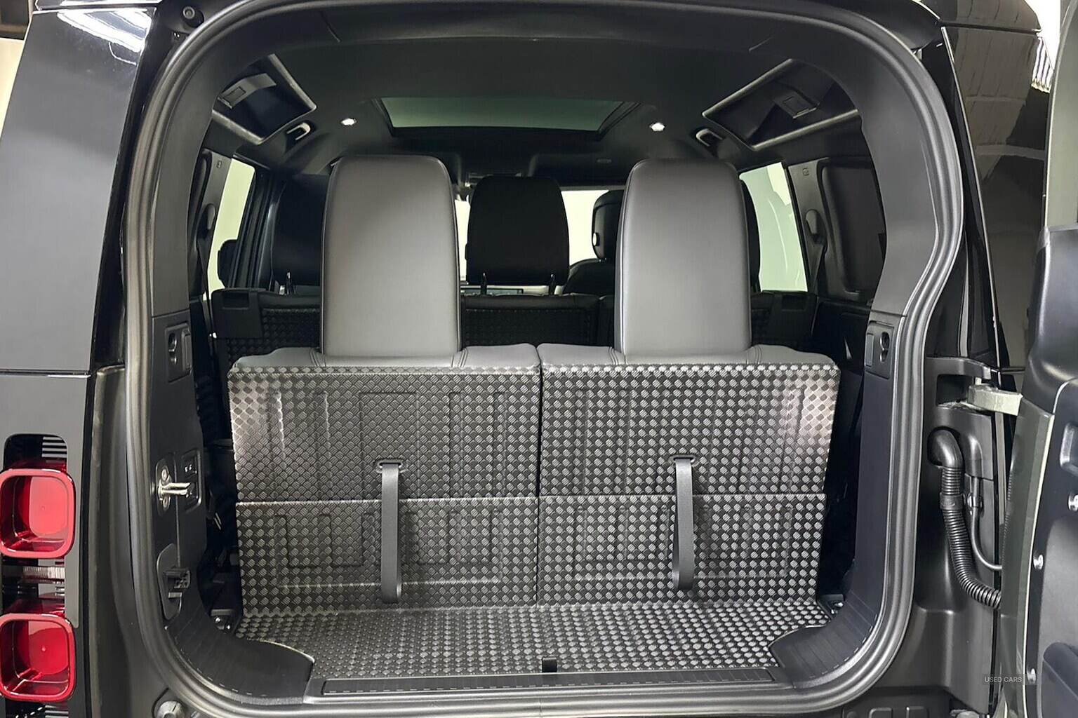 May 2024 Land Rover Defender 3.0 D350 X-Dynamic Hse 110 5Dr Auto [7 Seat]