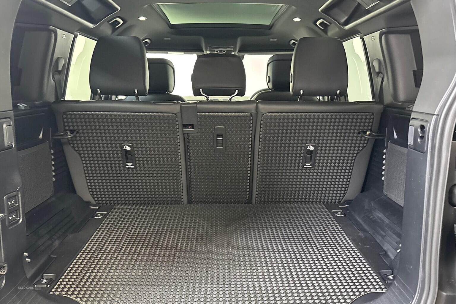 2025 Land Rover Defender 3.0 D250 X-Dynamic Hse 110 5Dr Auto
