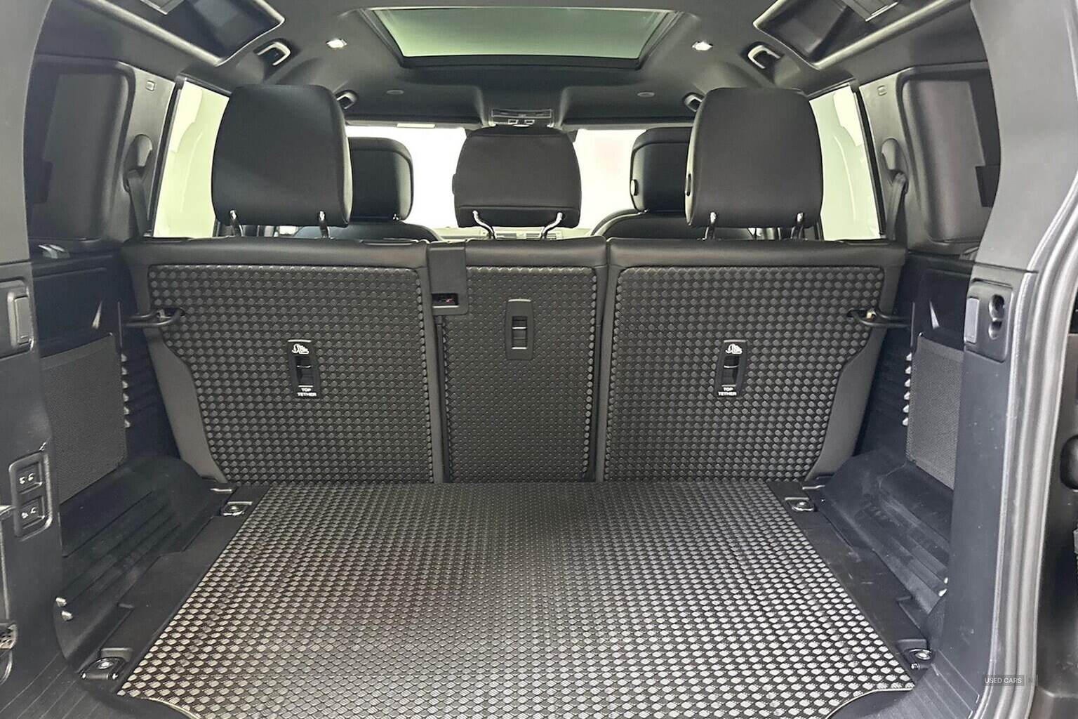 2025 Land Rover Defender 3.0 D250 X-Dynamic Hse 110 5Dr Auto