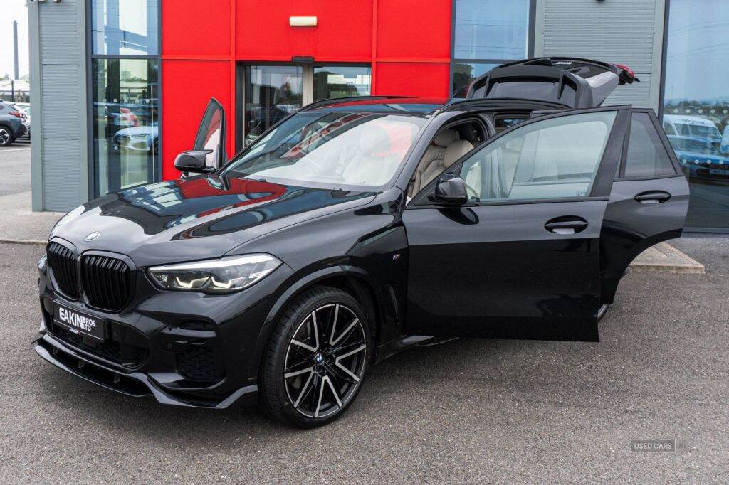Mar 2022 BMW X5 xDrive30d MHT M Sport 5dr Auto
