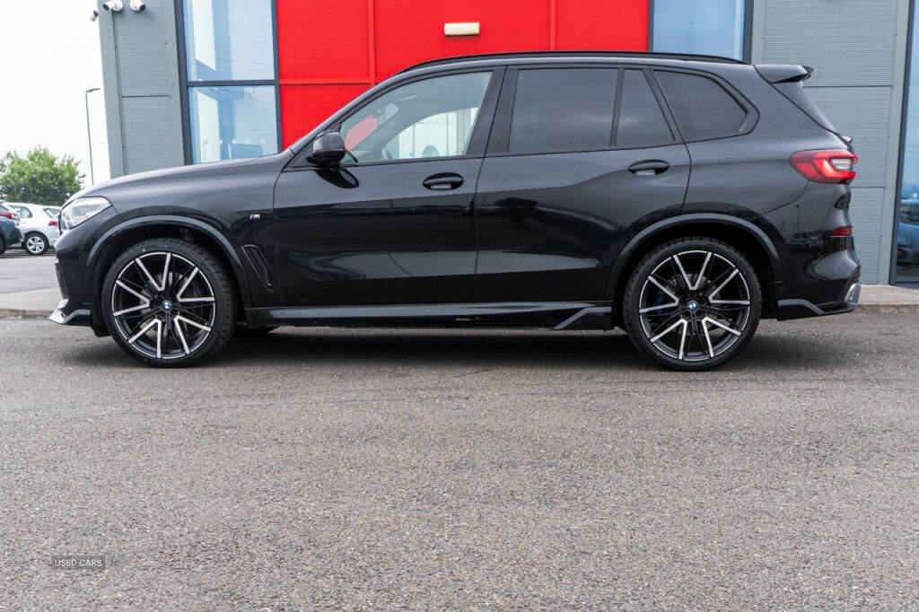 Mar 2022 BMW X5 xDrive30d MHT M Sport 5dr Auto