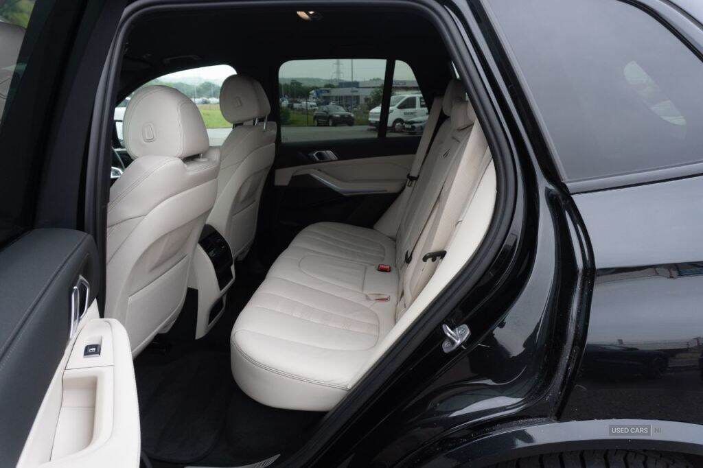Mar 2022 BMW X5 xDrive30d MHT M Sport 5dr Auto