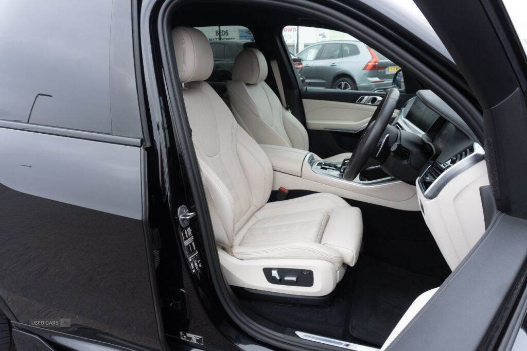 Mar 2022 BMW X5 xDrive30d MHT M Sport 5dr Auto