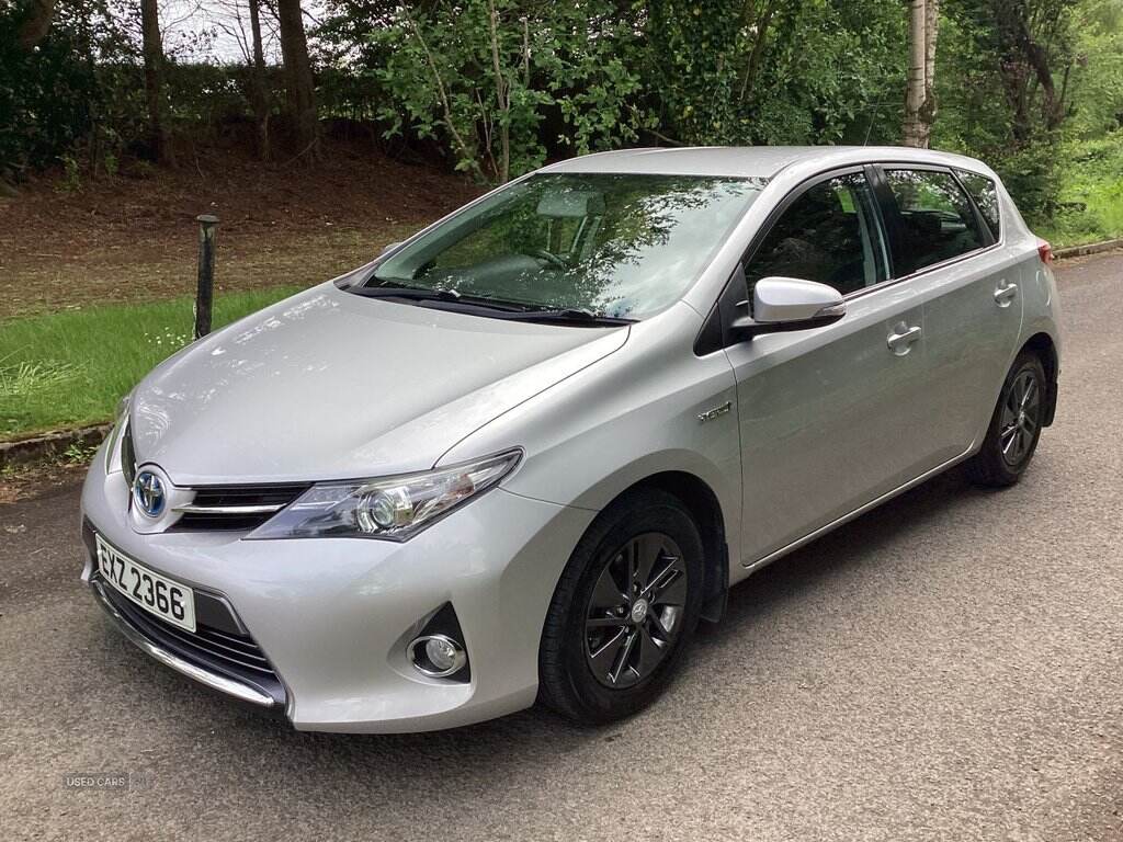 Mar 2013 Toyota Auris 1.8 VVTi Hybrid Icon 5dr CVT Auto