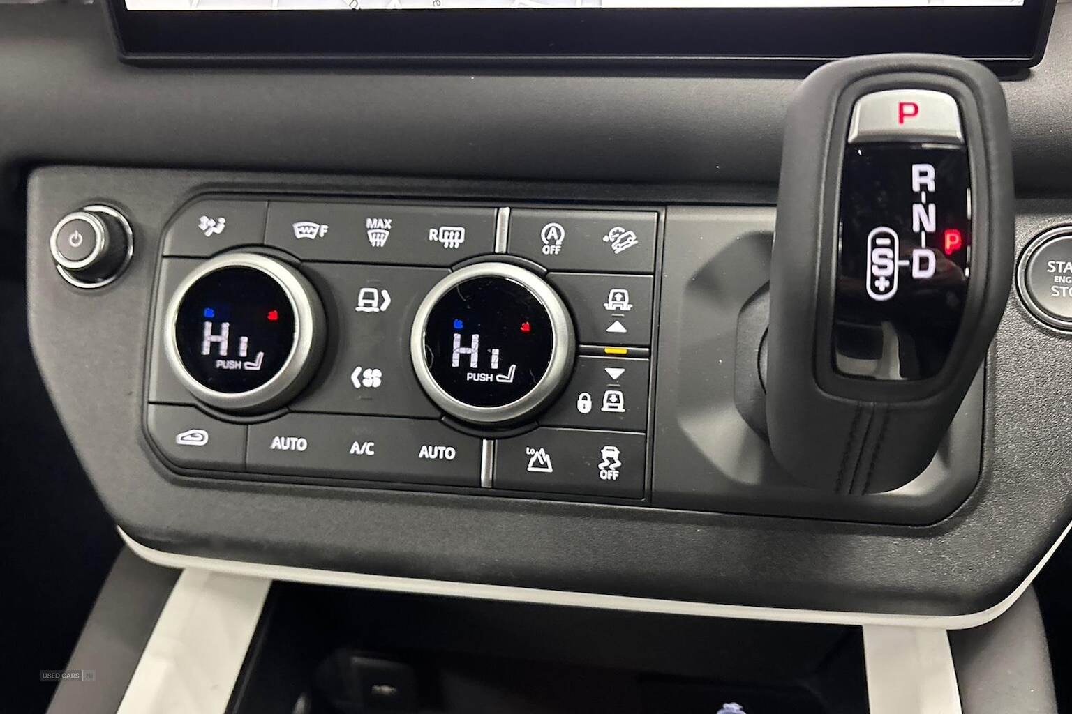 2025 Land Rover Defender 3.0 D250 X-Dynamic Se 110 5Dr Auto