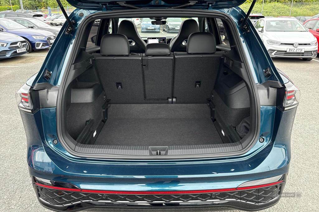 Nov 2024 Volkswagen Tiguan 2.0 TDI R-Line 5dr DSG