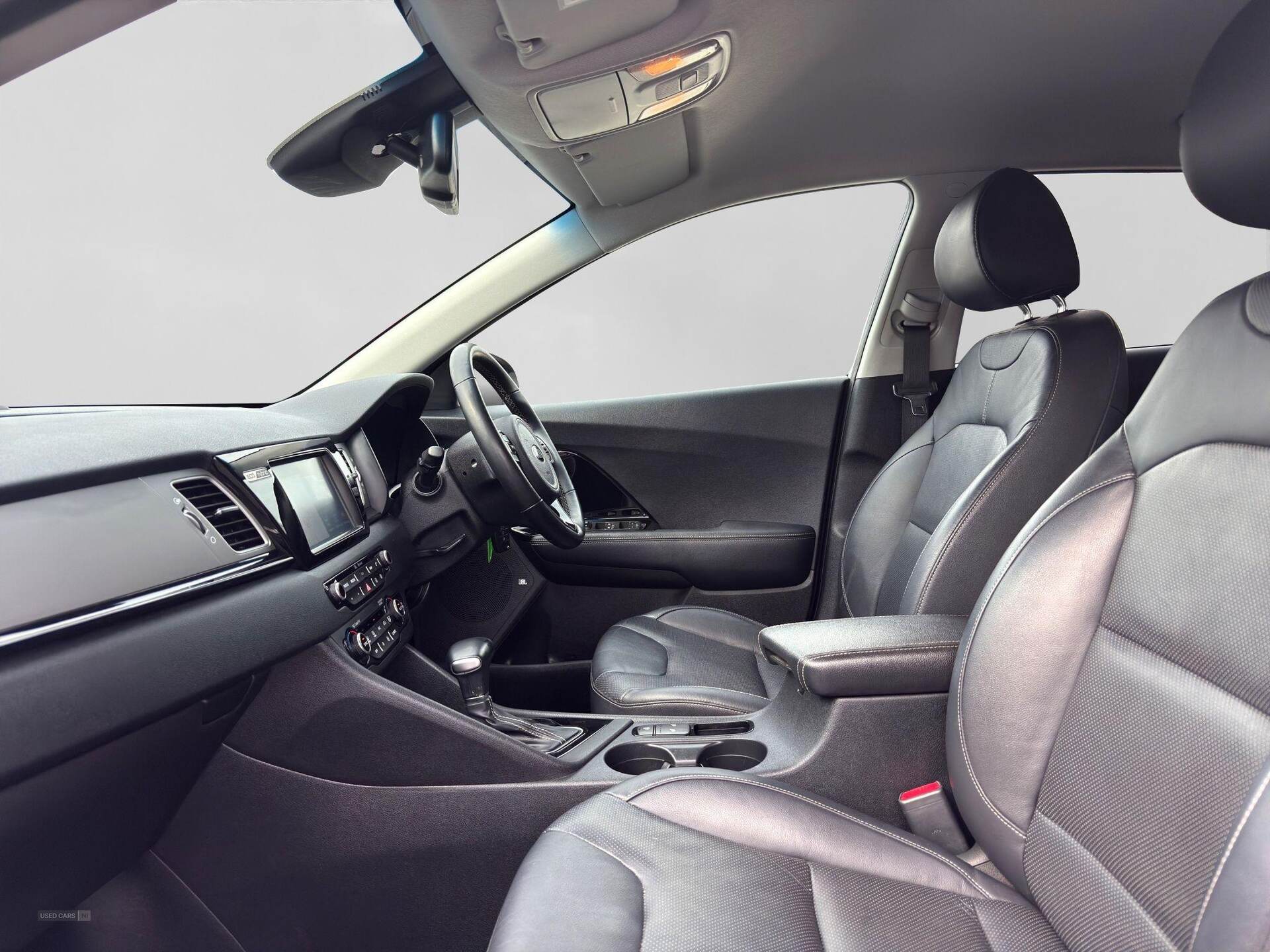 Aug 2016 Kia Niro 1.6 GDi Hybrid 3 5dr DCT