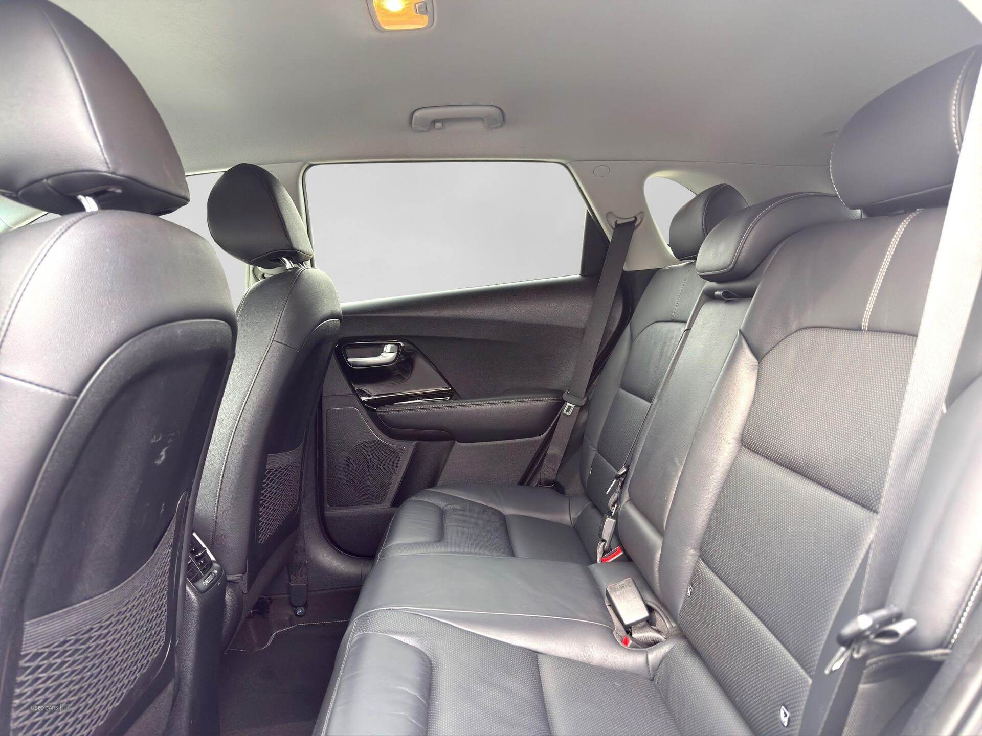 Aug 2016 Kia Niro 1.6 GDi Hybrid 3 5dr DCT
