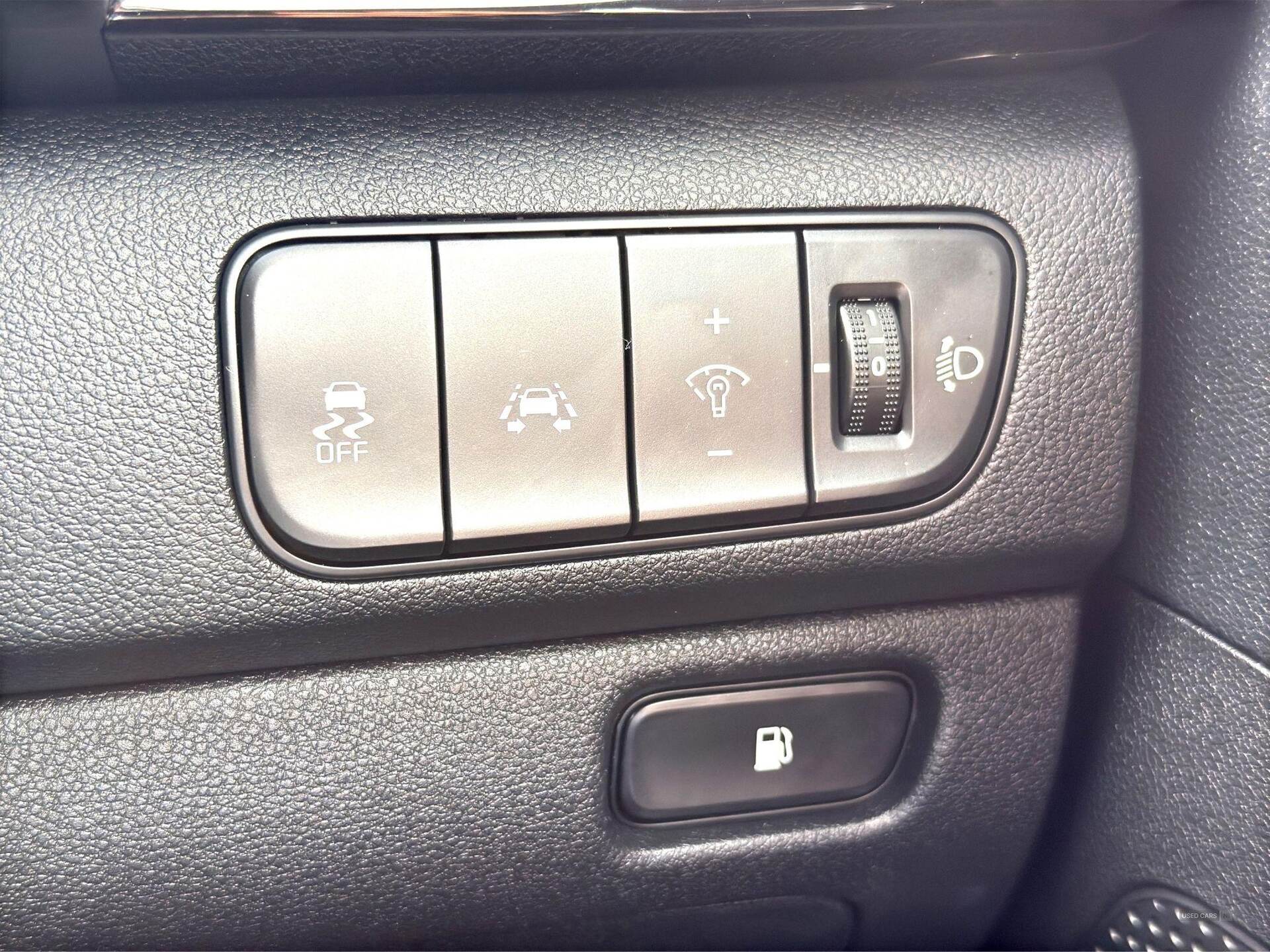 Aug 2016 Kia Niro 1.6 GDi Hybrid 3 5dr DCT
