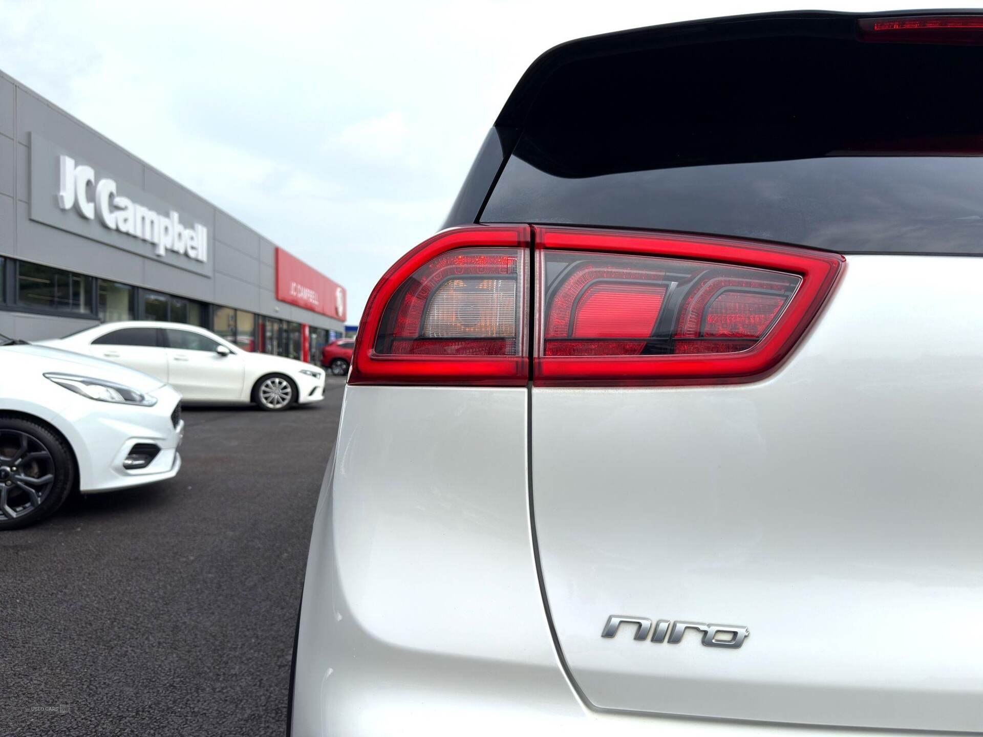 Aug 2016 Kia Niro 1.6 GDi Hybrid 3 5dr DCT