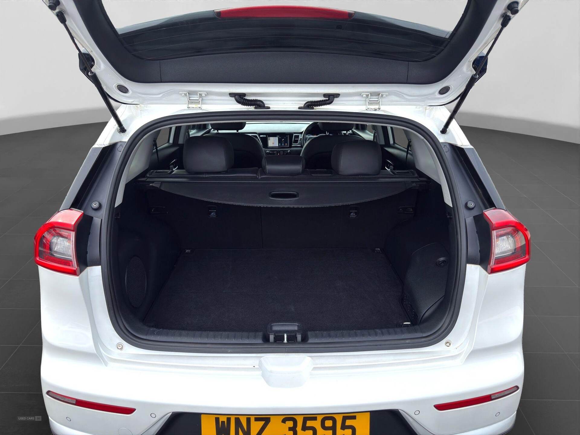 Aug 2016 Kia Niro 1.6 GDi Hybrid 3 5dr DCT