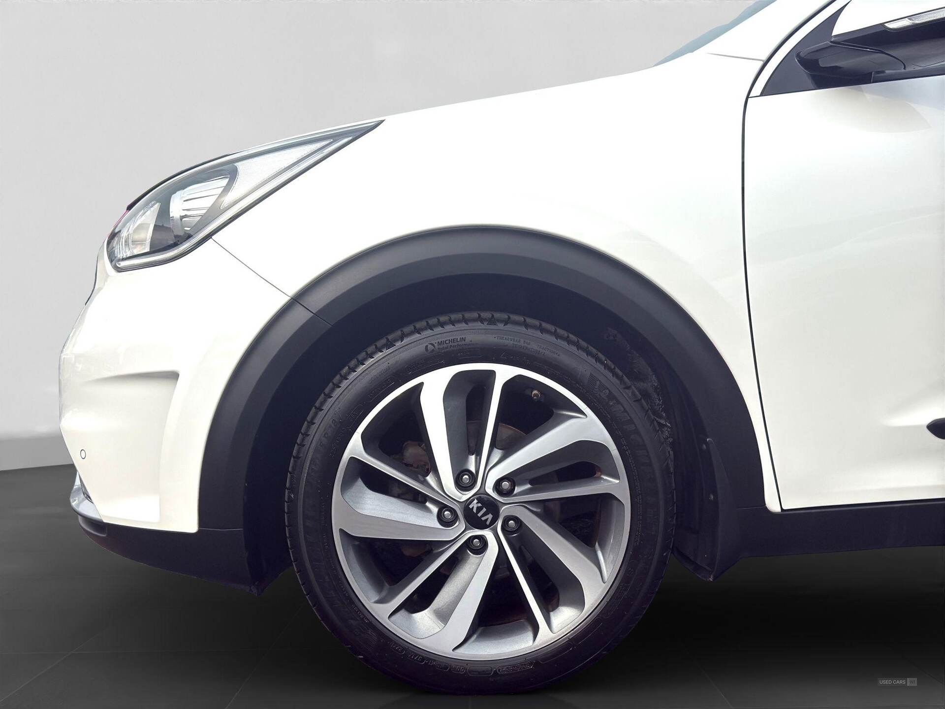 Aug 2016 Kia Niro 1.6 GDi Hybrid 3 5dr DCT