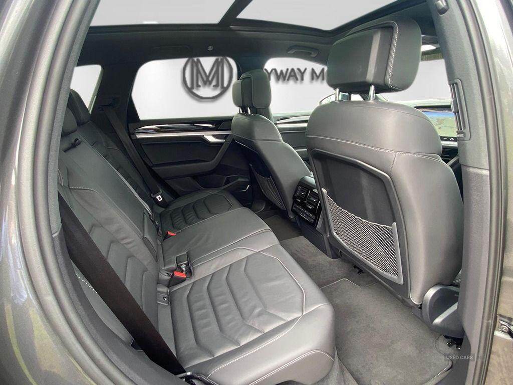 Mar 2022 Volkswagen Touareg 3.0 V6 TDI 4Motion Black Edition 5dr Tip Auto