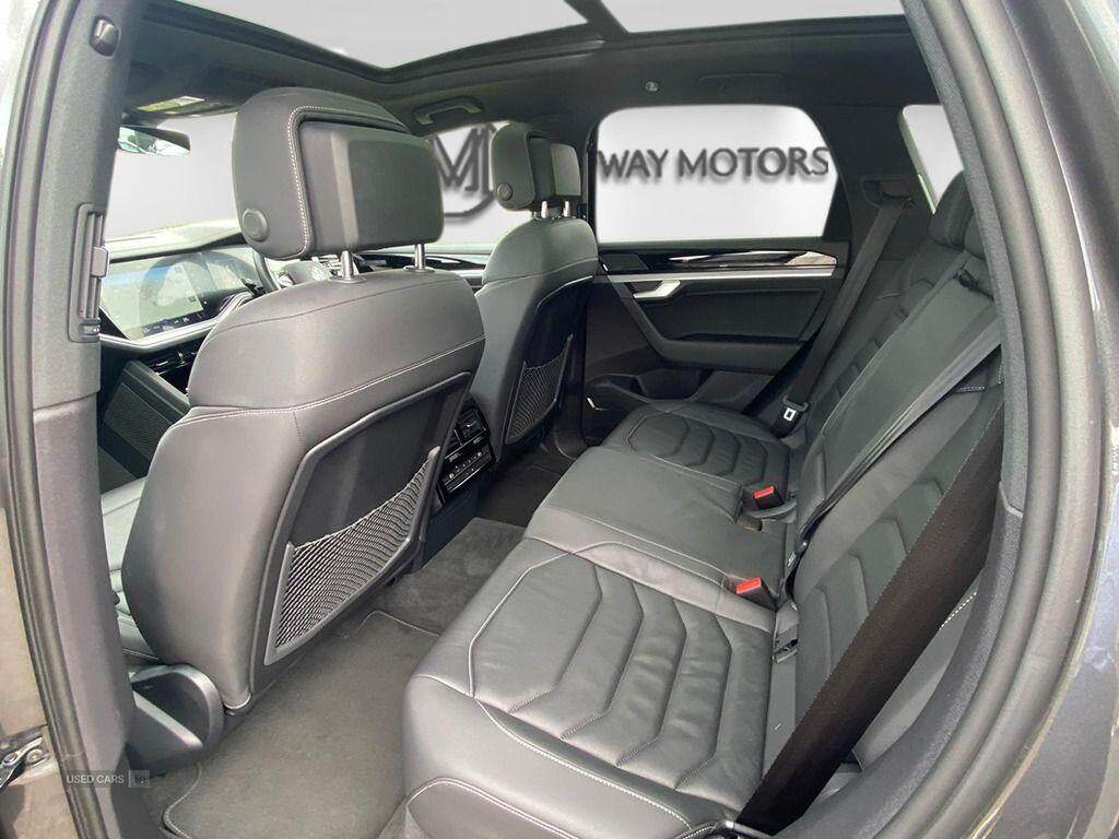 Mar 2022 Volkswagen Touareg 3.0 V6 TDI 4Motion Black Edition 5dr Tip Auto