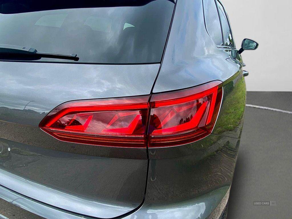 Mar 2022 Volkswagen Touareg 3.0 V6 TDI 4Motion Black Edition 5dr Tip Auto