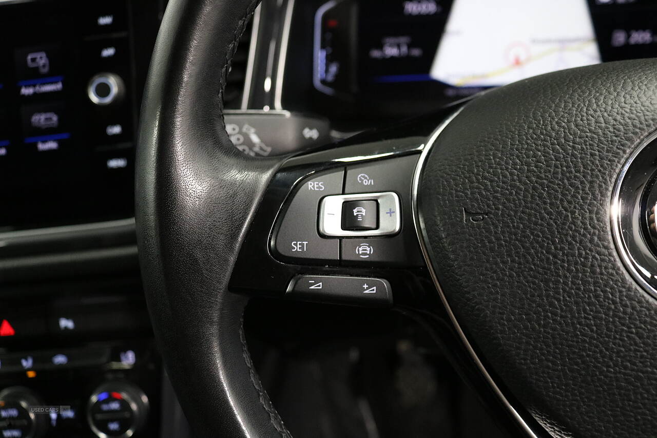 Feb 2019 Volkswagen T-Roc 1.6 TDI SEL 5dr