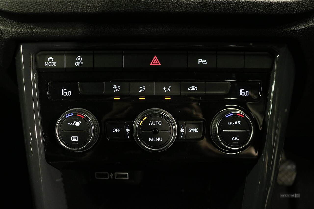 Feb 2019 Volkswagen T-Roc 1.6 TDI SEL 5dr