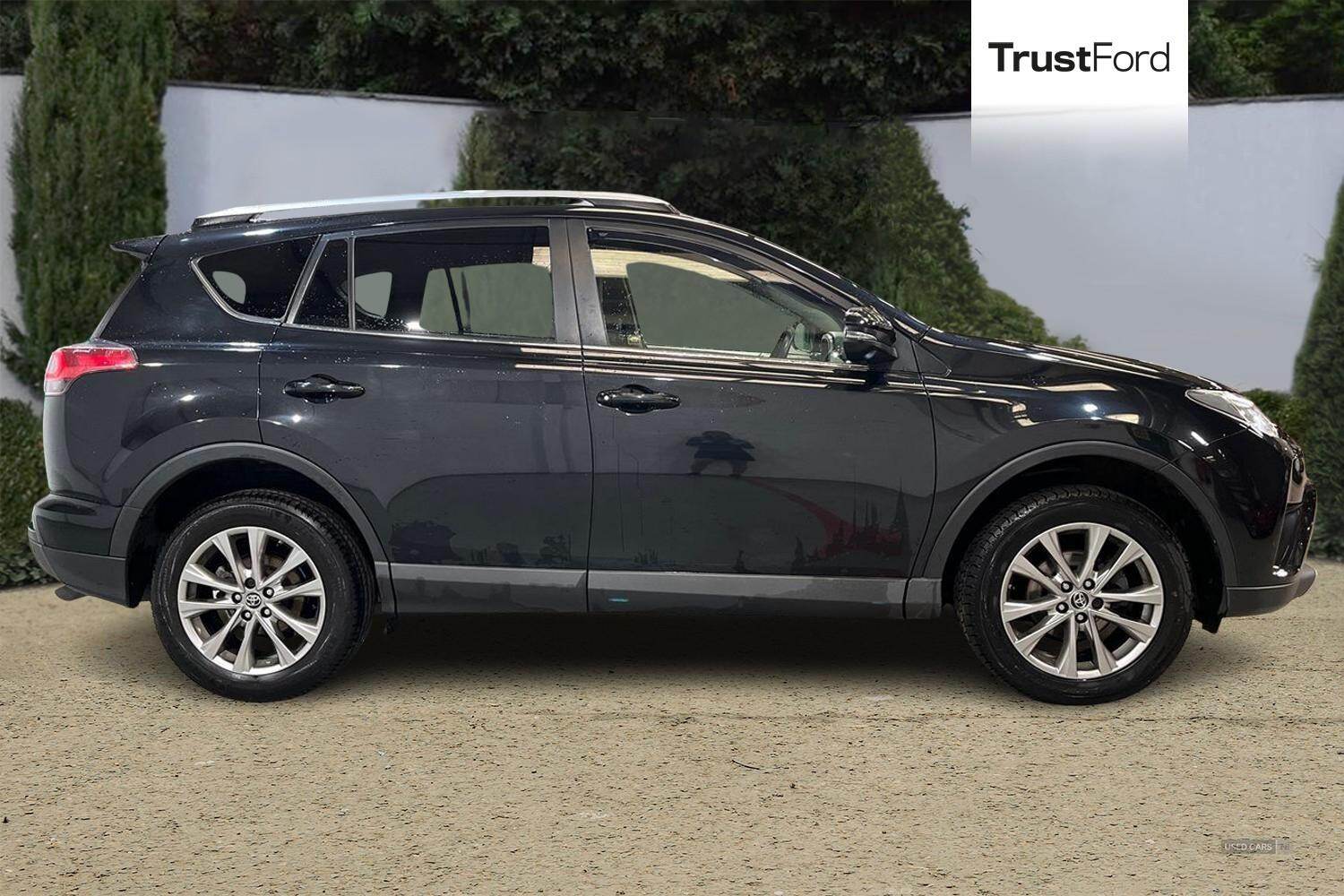 Sep 2016 Toyota RAV4 2.0 D-4D Excel 5dr 2WD