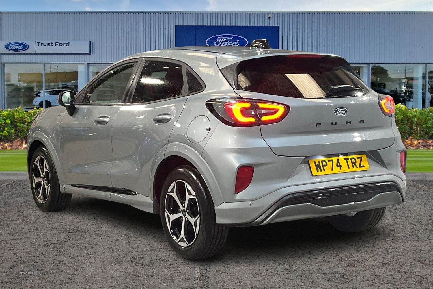 Dec 2024 Ford Puma 1.0 EcoBoost Hybrid mHEV ST-Line 5dr DCT