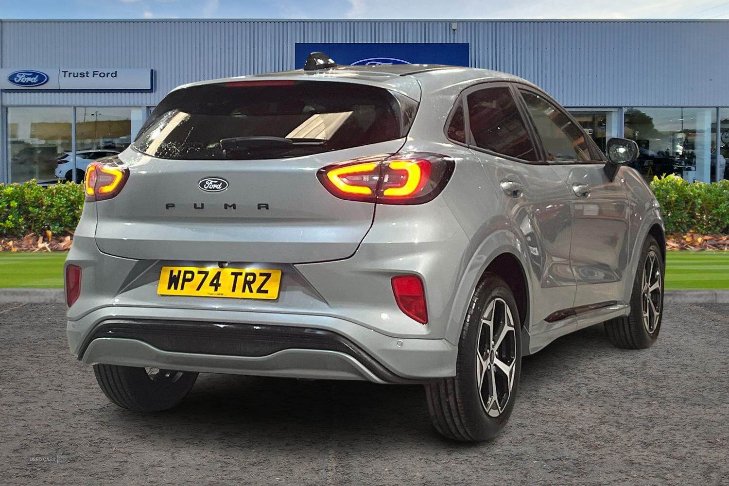 Dec 2024 Ford Puma 1.0 EcoBoost Hybrid mHEV ST-Line 5dr DCT