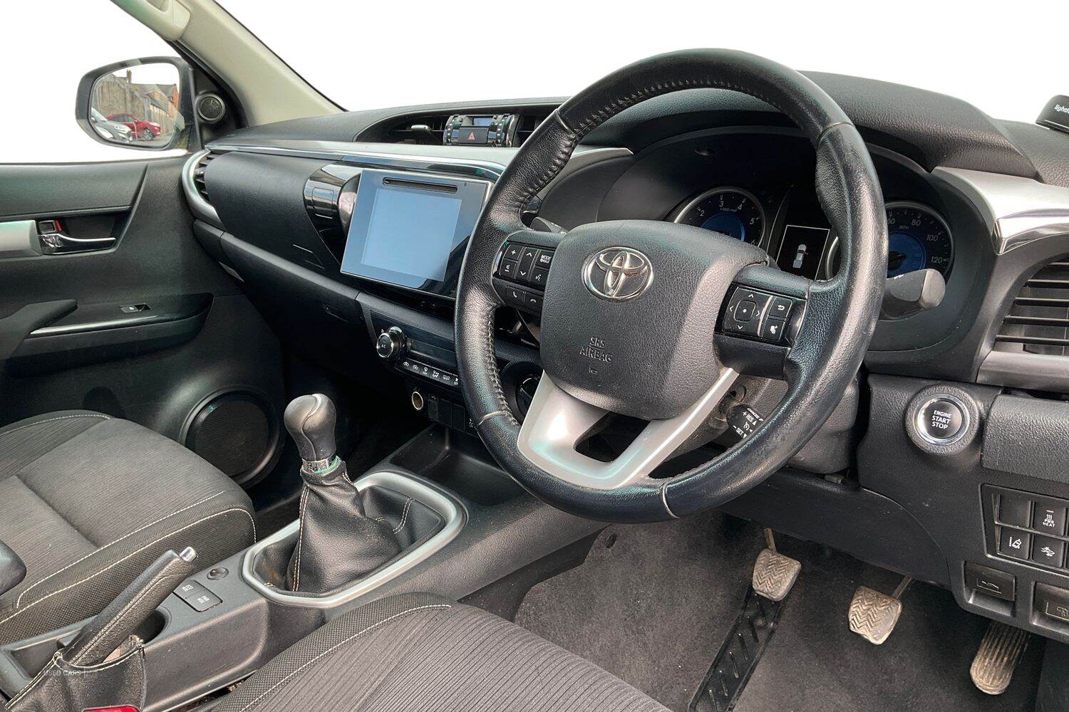 Mar 2017 Toyota Hilux Invincible D/Cab Pick Up 2.4 D-4D