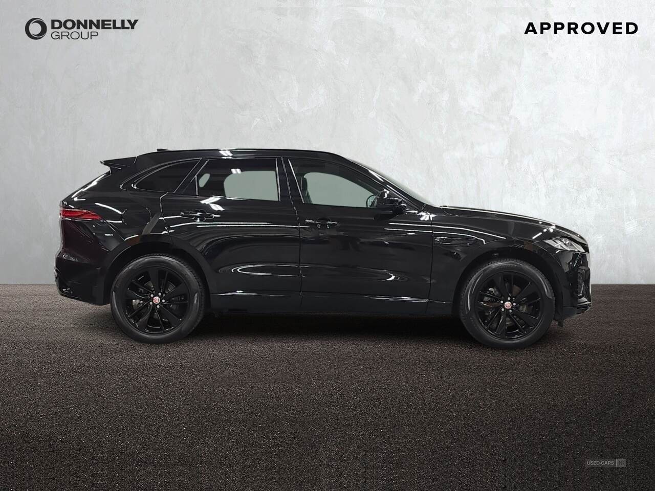 Apr 2023 Jaguar F-Pace 2.0 D200 R-Dynamic Black 5dr Auto AWD