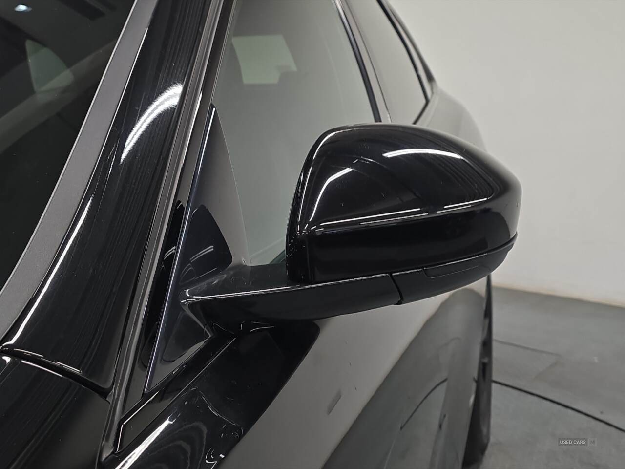 Apr 2023 Jaguar F-Pace 2.0 D200 R-Dynamic Black 5dr Auto AWD