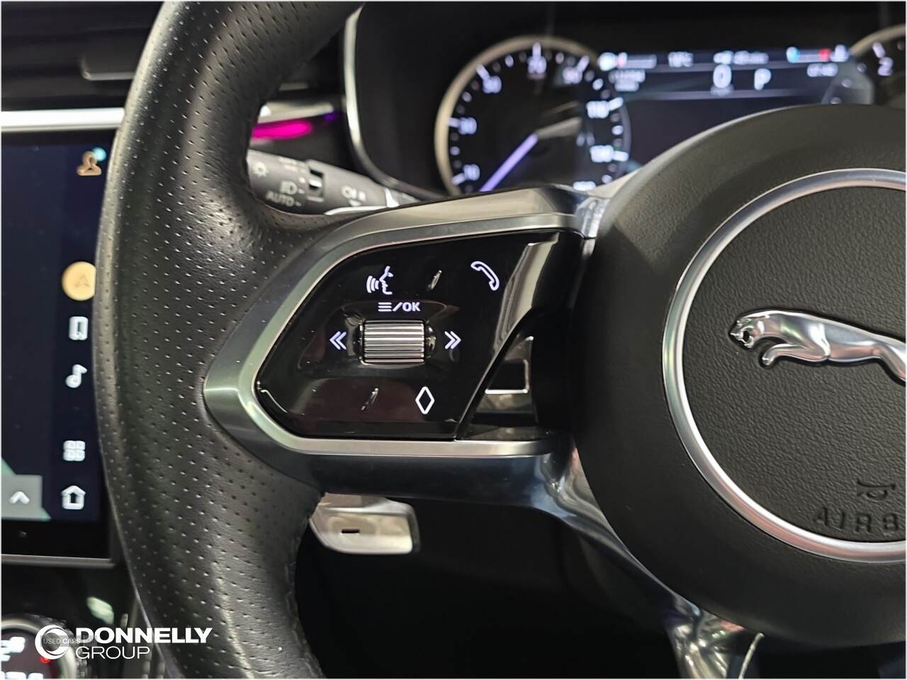 Apr 2023 Jaguar F-Pace 2.0 D200 R-Dynamic Black 5dr Auto AWD
