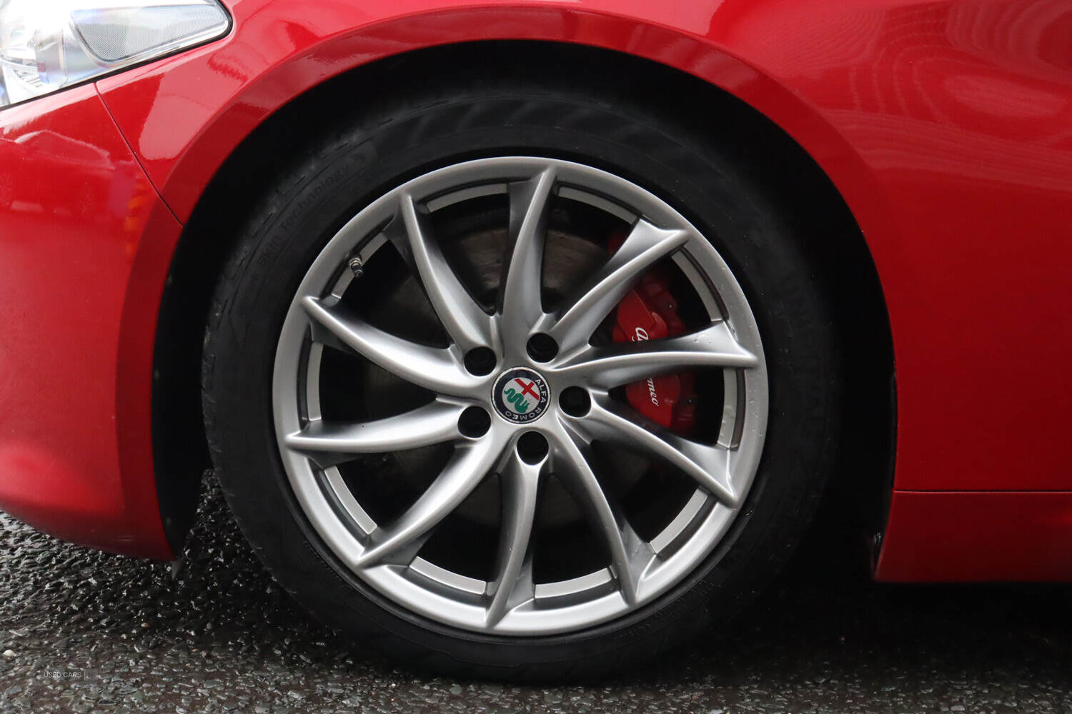 Dec 2017 Alfa Romeo Giulia 2.0 TB 280 Veloce 4dr Auto