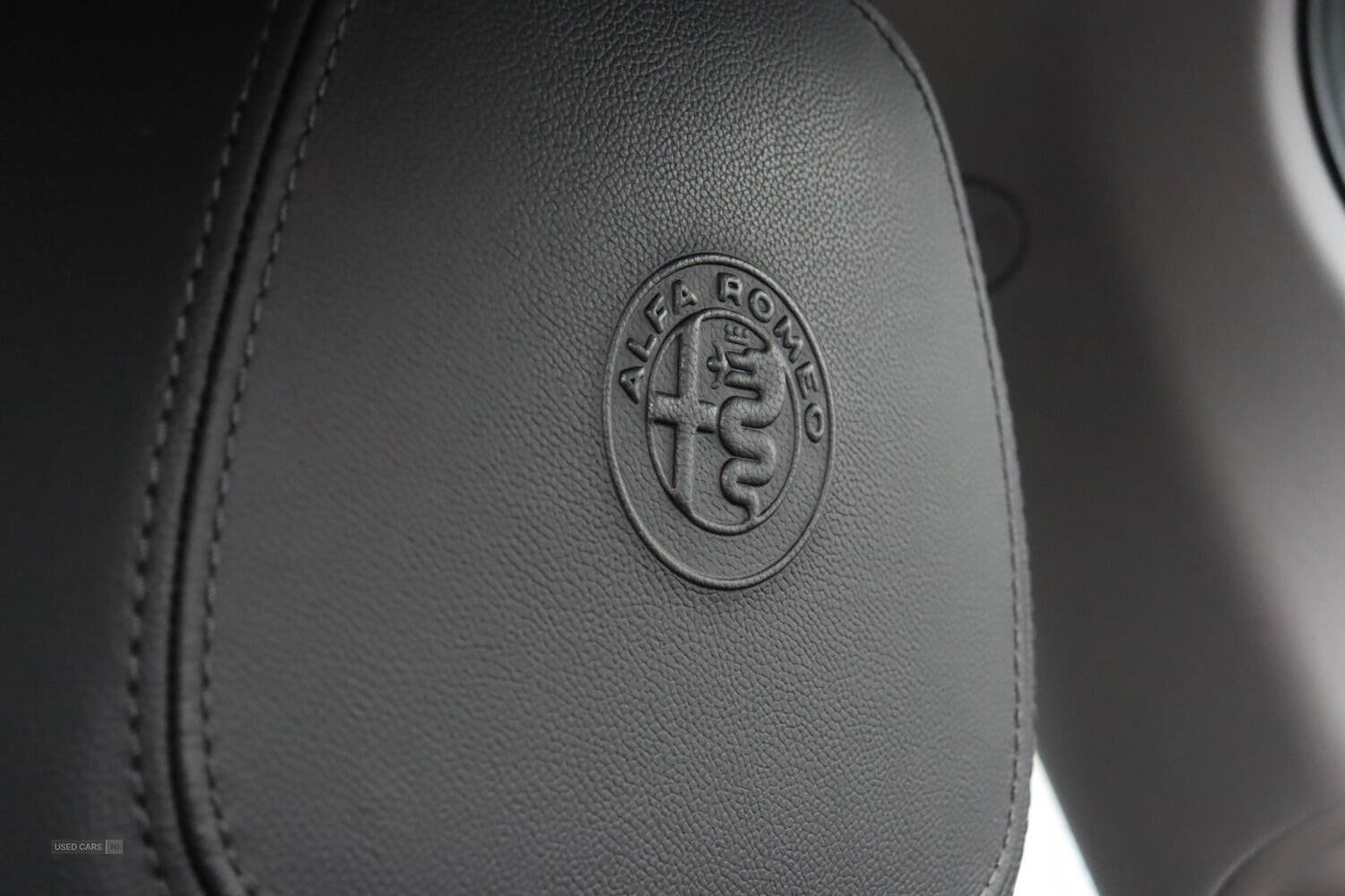 Dec 2017 Alfa Romeo Giulia 2.0 TB 280 Veloce 4dr Auto