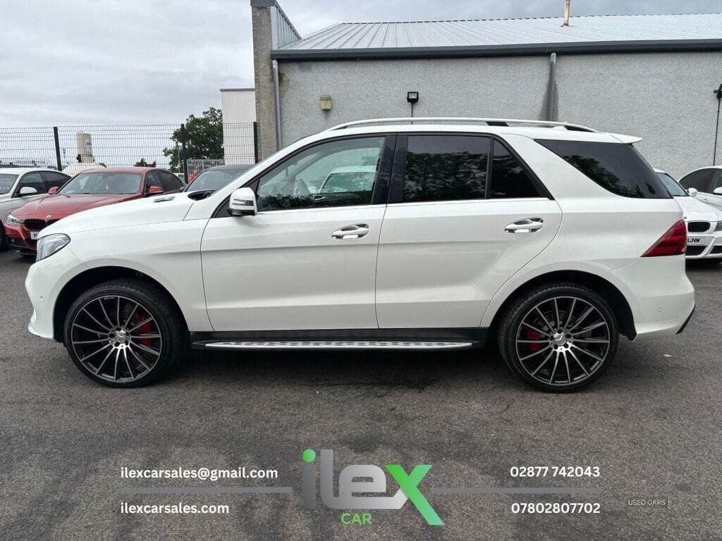 May 2017 Mercedes GLE-Class GLE 350d 4Matic AMG Line Premium 5dr 9G-Tronic