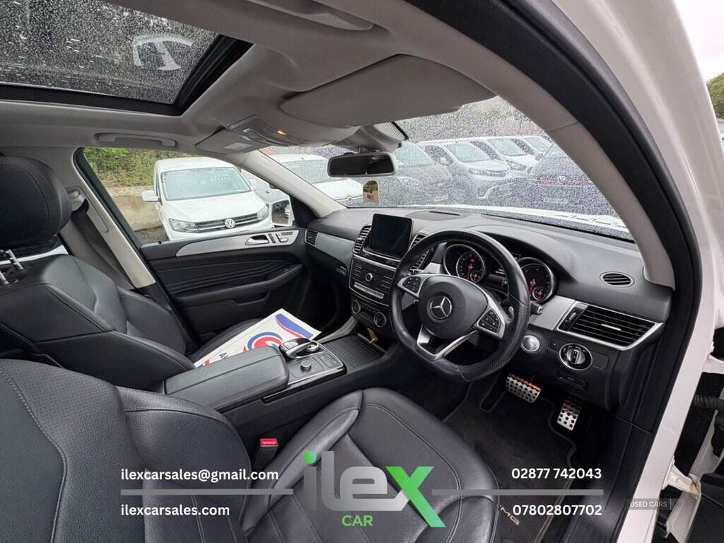 May 2017 Mercedes GLE-Class GLE 350d 4Matic AMG Line Premium 5dr 9G-Tronic