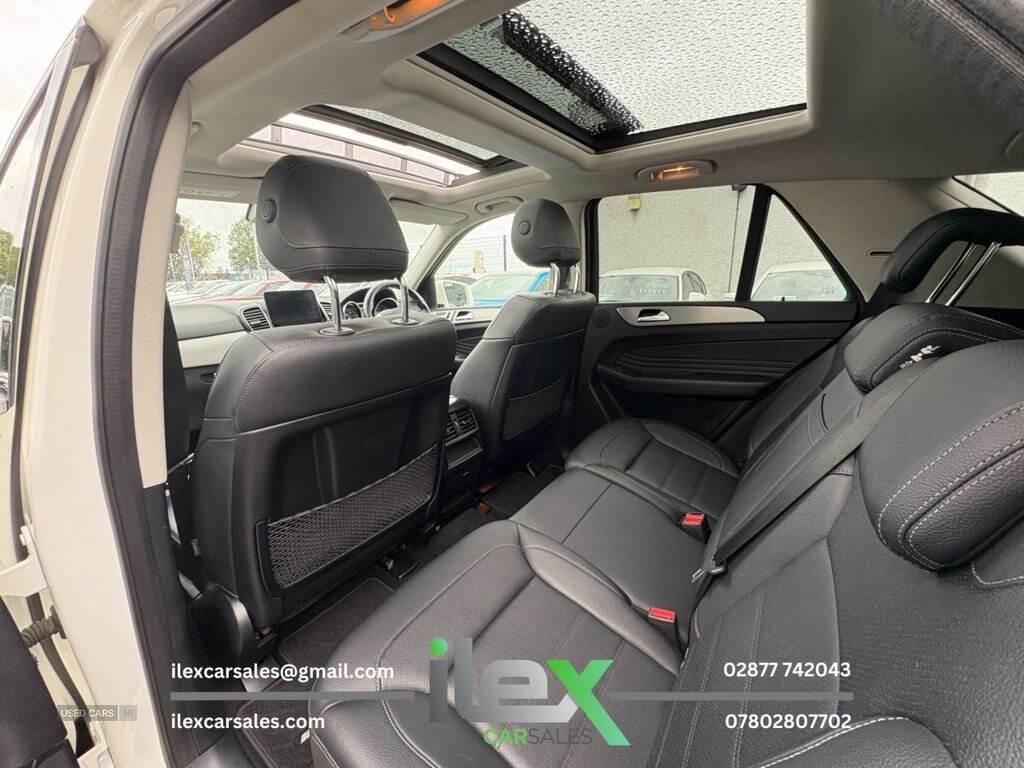 May 2017 Mercedes GLE-Class GLE 350d 4Matic AMG Line Premium 5dr 9G-Tronic