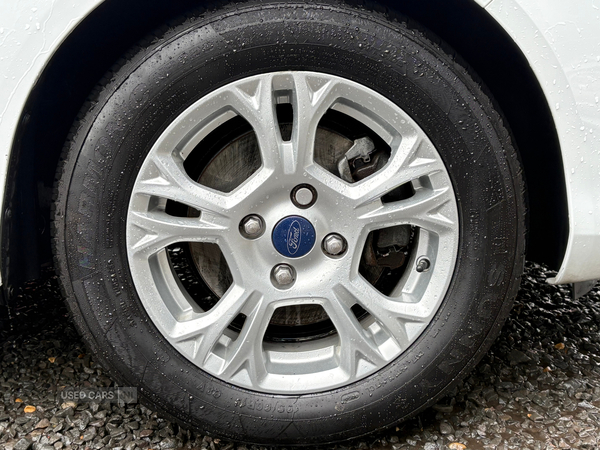 Ford B-Max HATCHBACK in Antrim