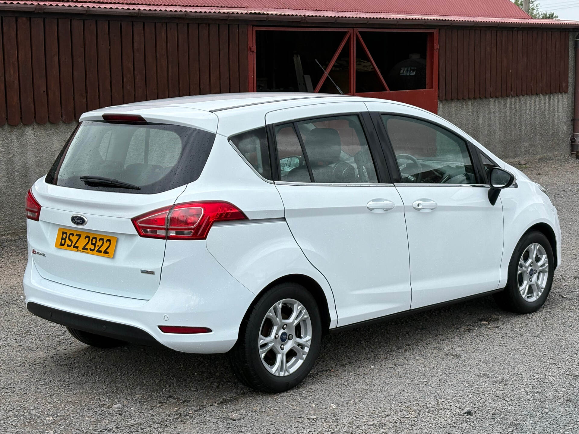 Ford B-Max HATCHBACK in Antrim