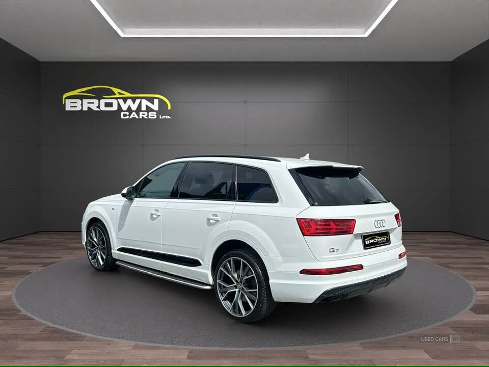 Jan 2018 Audi Q7 3.0 TDI 218 Quattro S Line 5dr Tip Auto