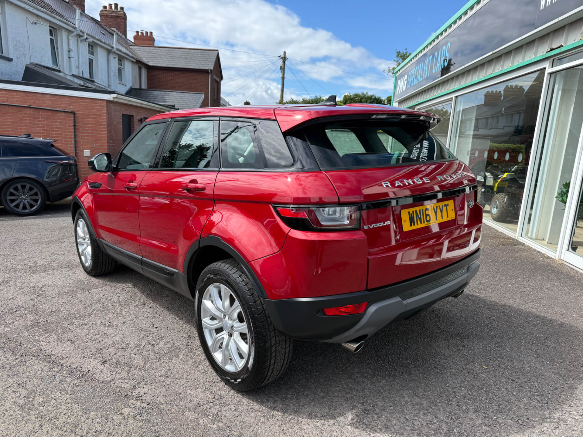 May 2016 Land Rover Range Rover Evoque 2.0 eD4 SE Tech 5dr 2WD
