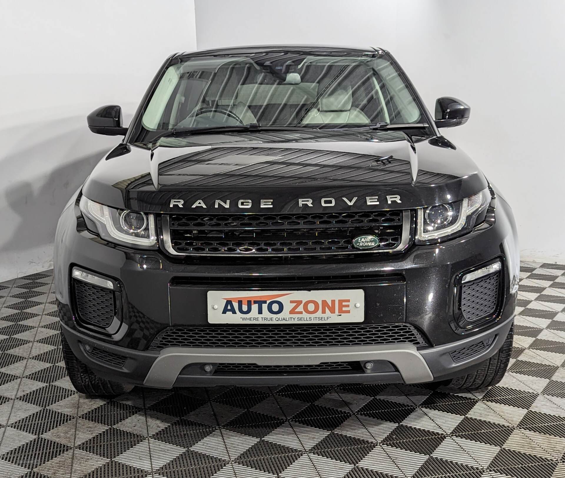 Mar 2019 Land Rover Range Rover Evoque 2.0 TD4 SE Tech 5dr Auto