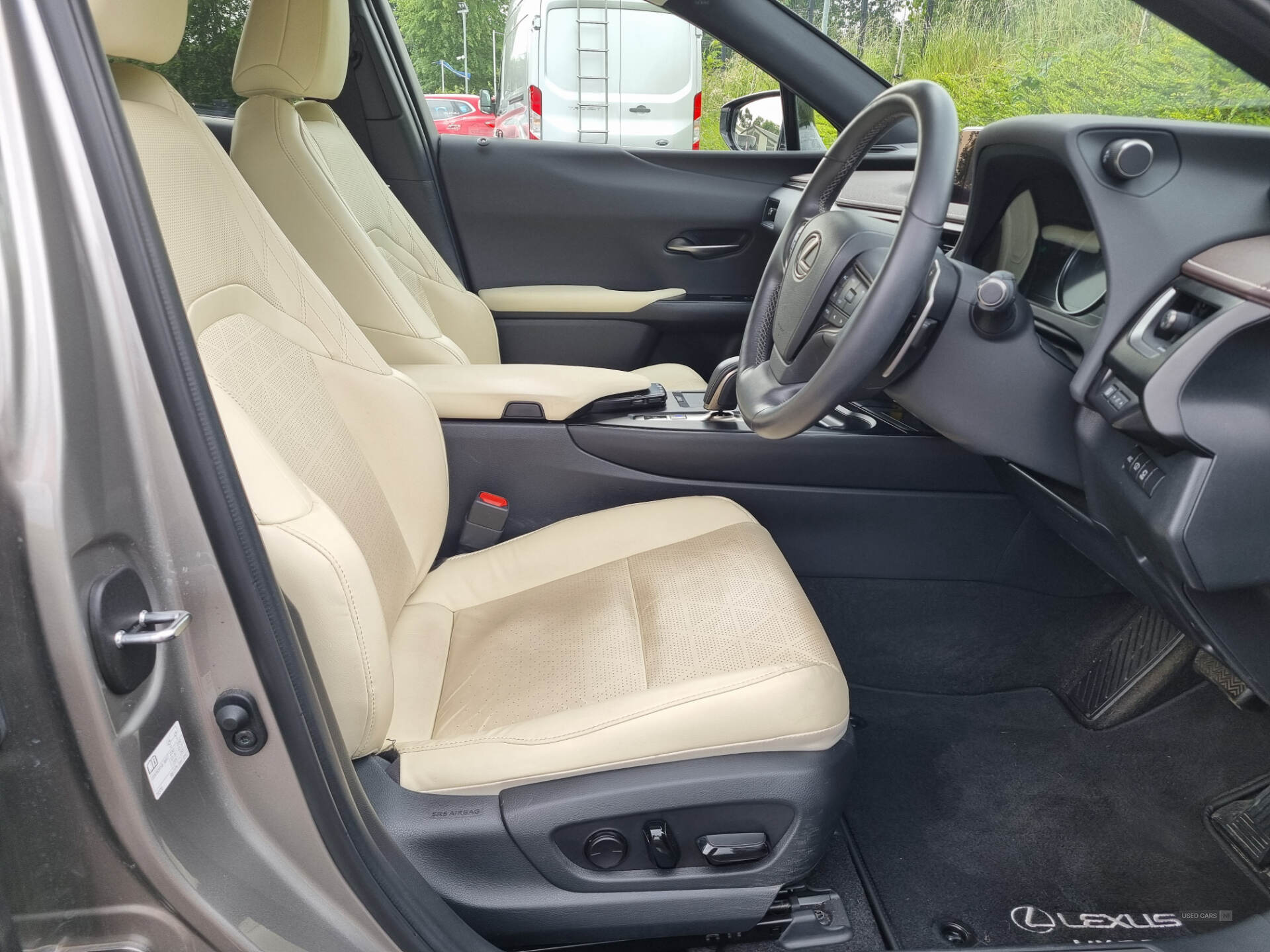 Dec 2021 Lexus UX 300e 150kW 54.3 kWh 5dr E-CVT