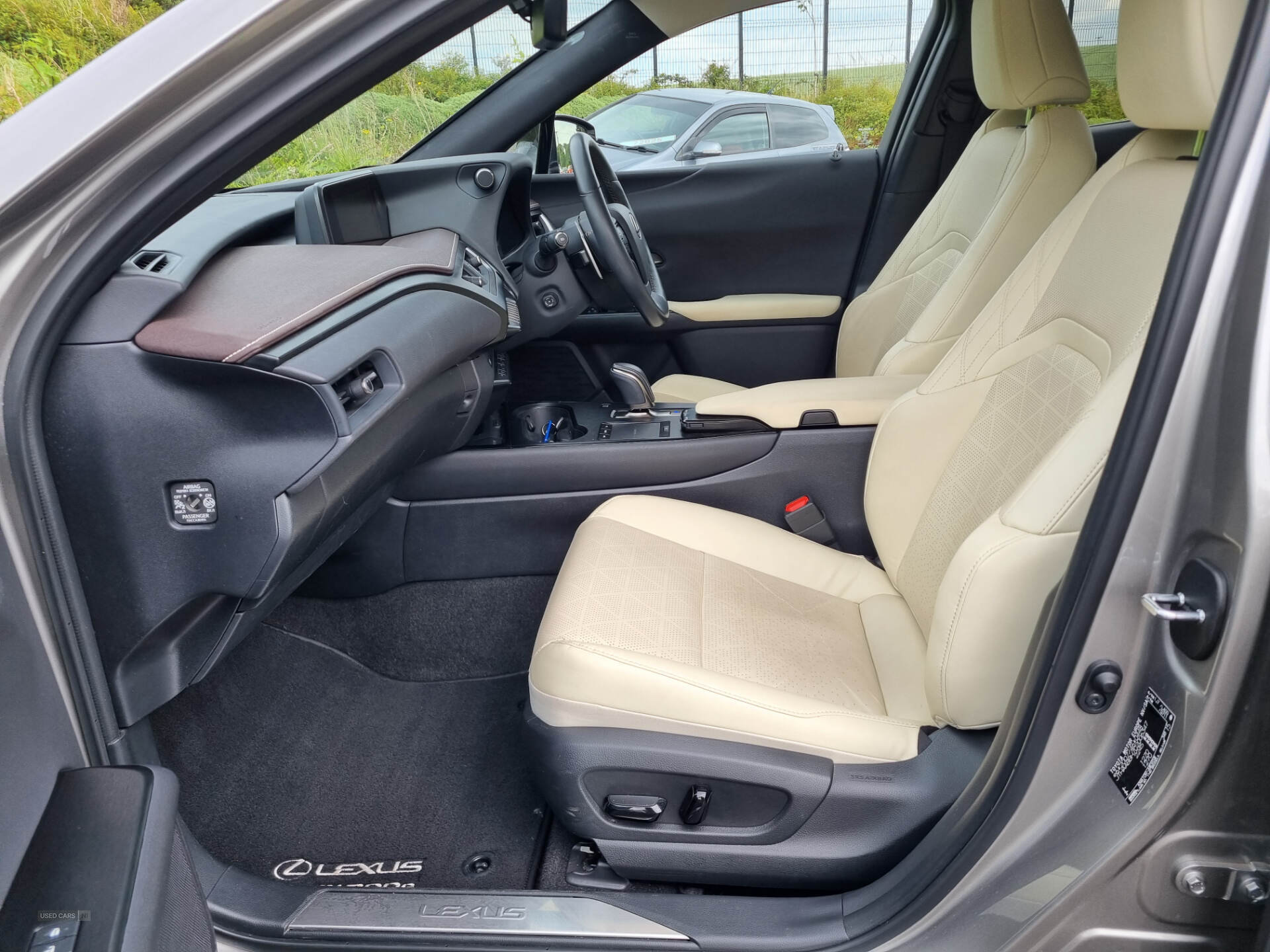 Dec 2021 Lexus UX 300e 150kW 54.3 kWh 5dr E-CVT