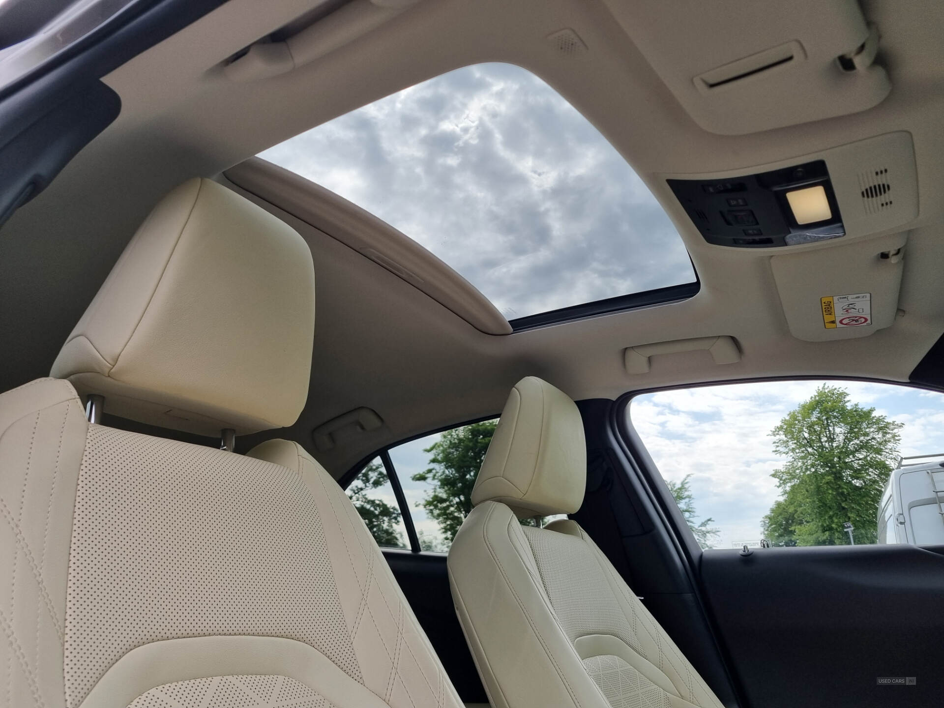 Dec 2021 Lexus UX 300e 150kW 54.3 kWh 5dr E-CVT