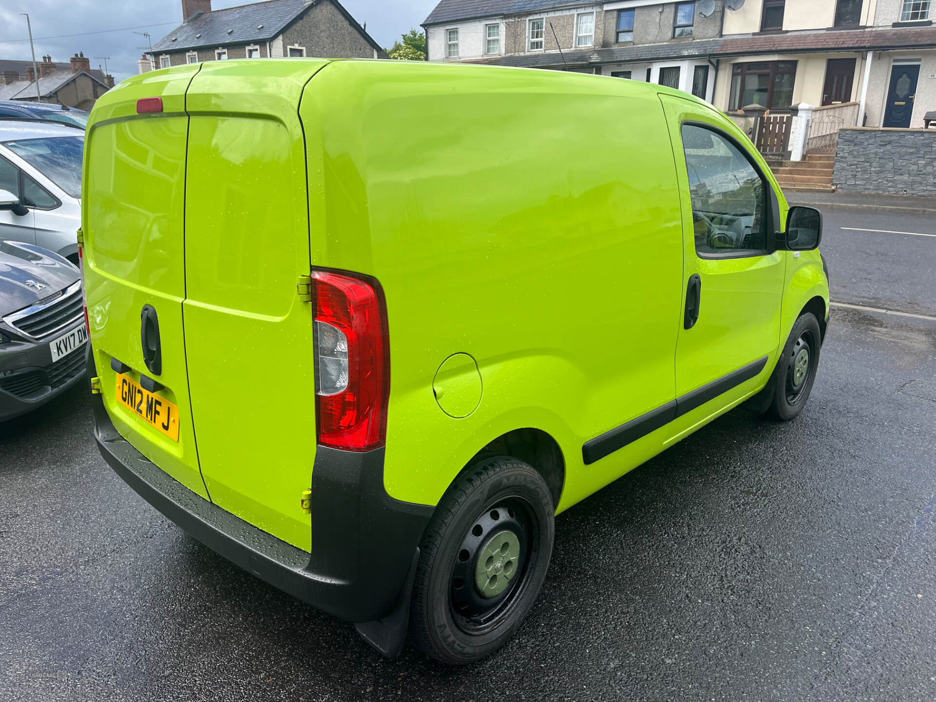 Jun 2012 Peugeot Bipper 1.3 HDi 75 S [non Start/Stop]