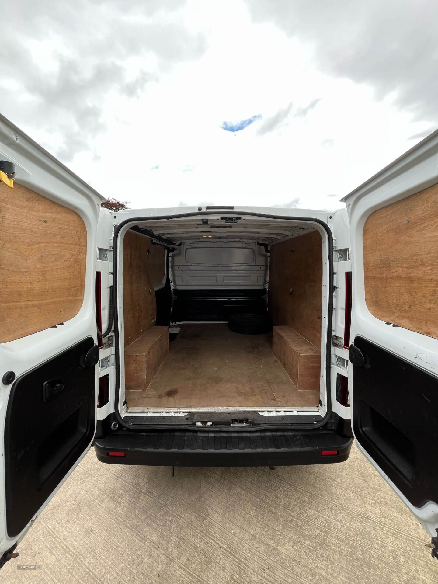 Nov 2021 Renault Trafic SL28 ENERGY dCi 120 Business+ Van