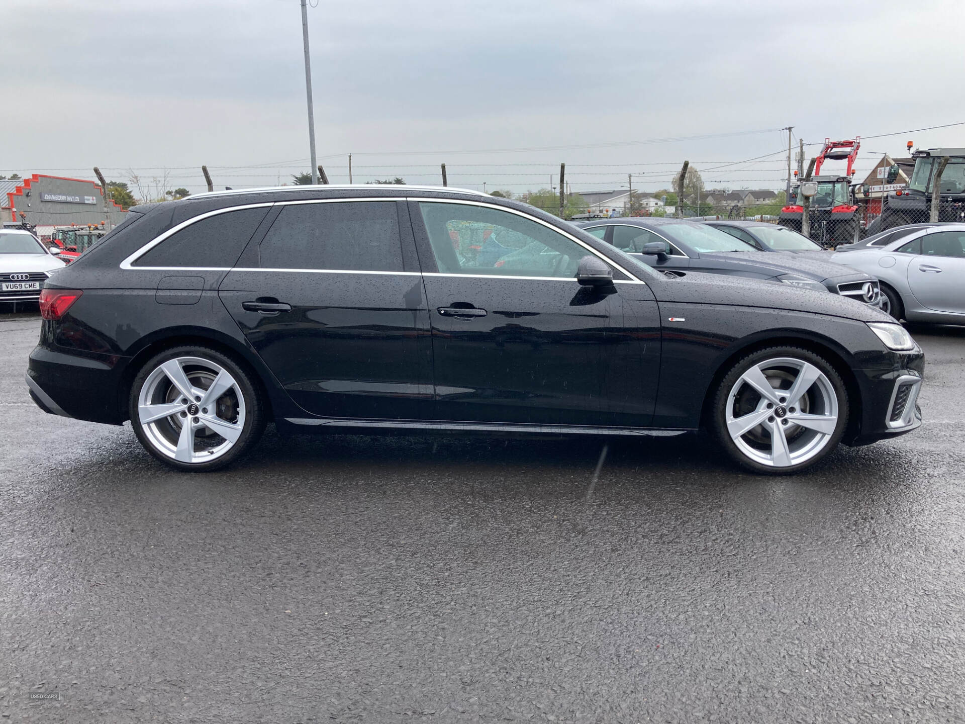 Audi A4 DIESEL AVANT in Antrim
