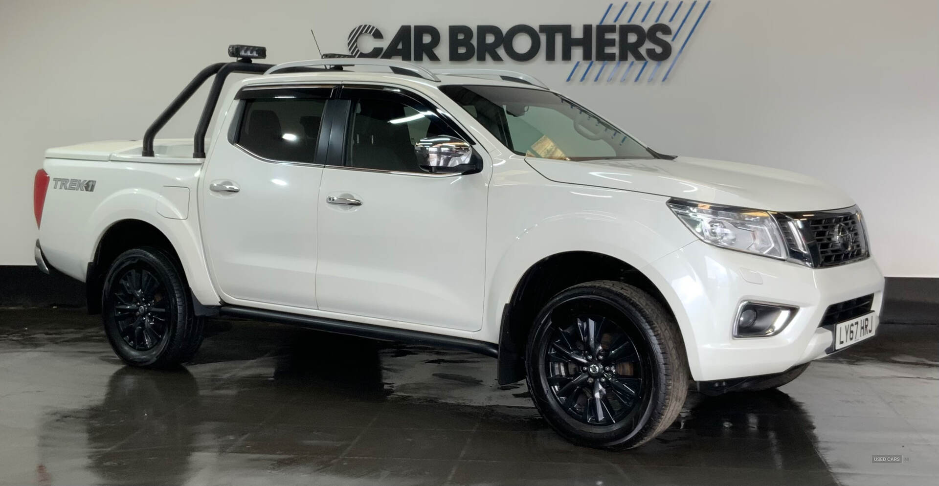 Jan 2018 Nissan Navara Double Cab Pick Up Trek-1 2.3dCi 190 4WD Auto