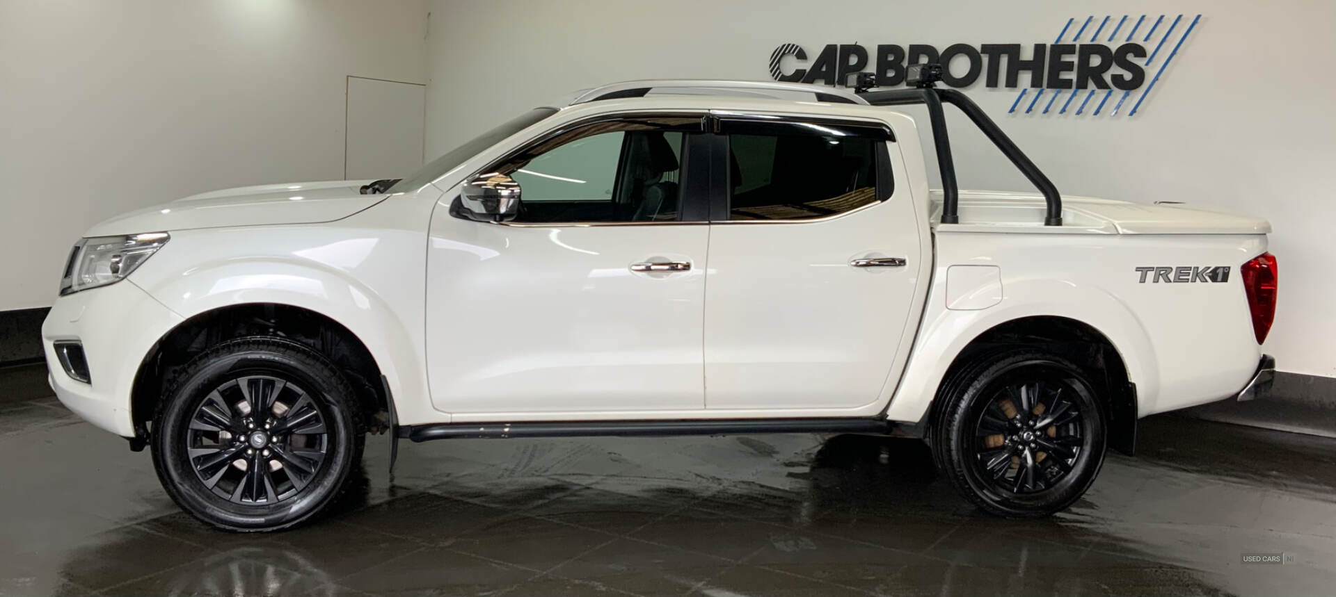 Jan 2018 Nissan Navara Double Cab Pick Up Trek-1 2.3dCi 190 4WD Auto