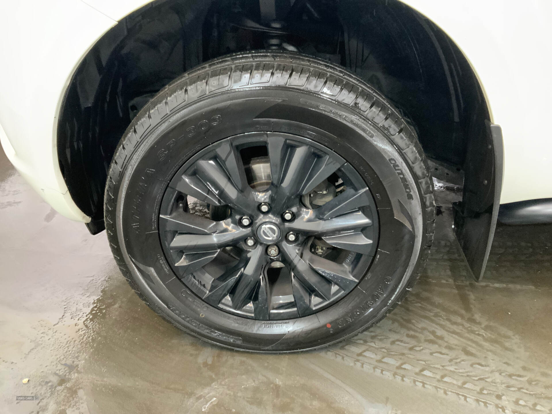 Jan 2018 Nissan Navara Double Cab Pick Up Trek-1 2.3dCi 190 4WD Auto