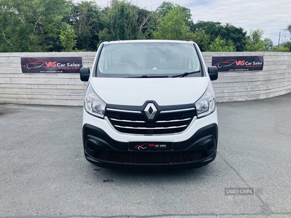 Renault Trafic LWB DIESEL in Down