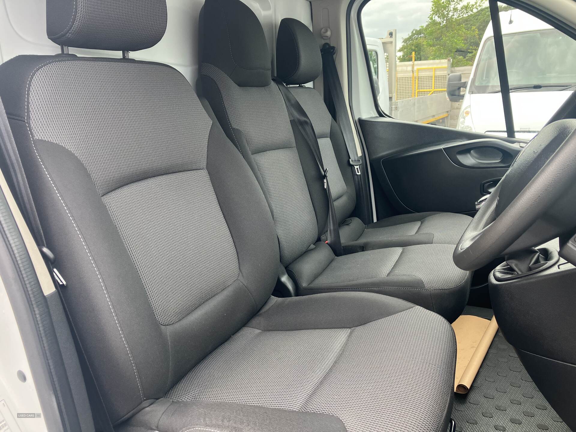 Renault Trafic LWB DIESEL in Down