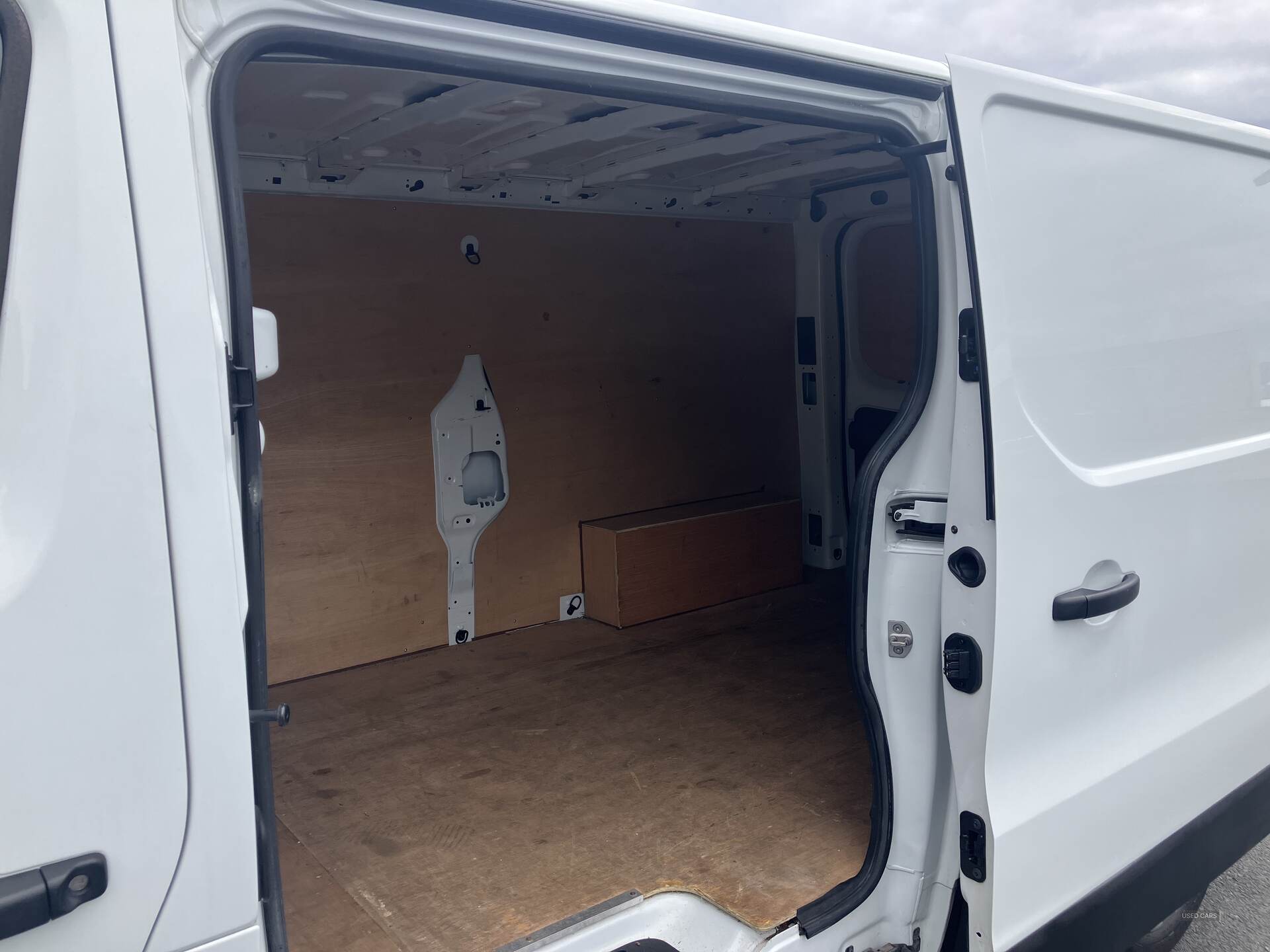 Renault Trafic LWB DIESEL in Down